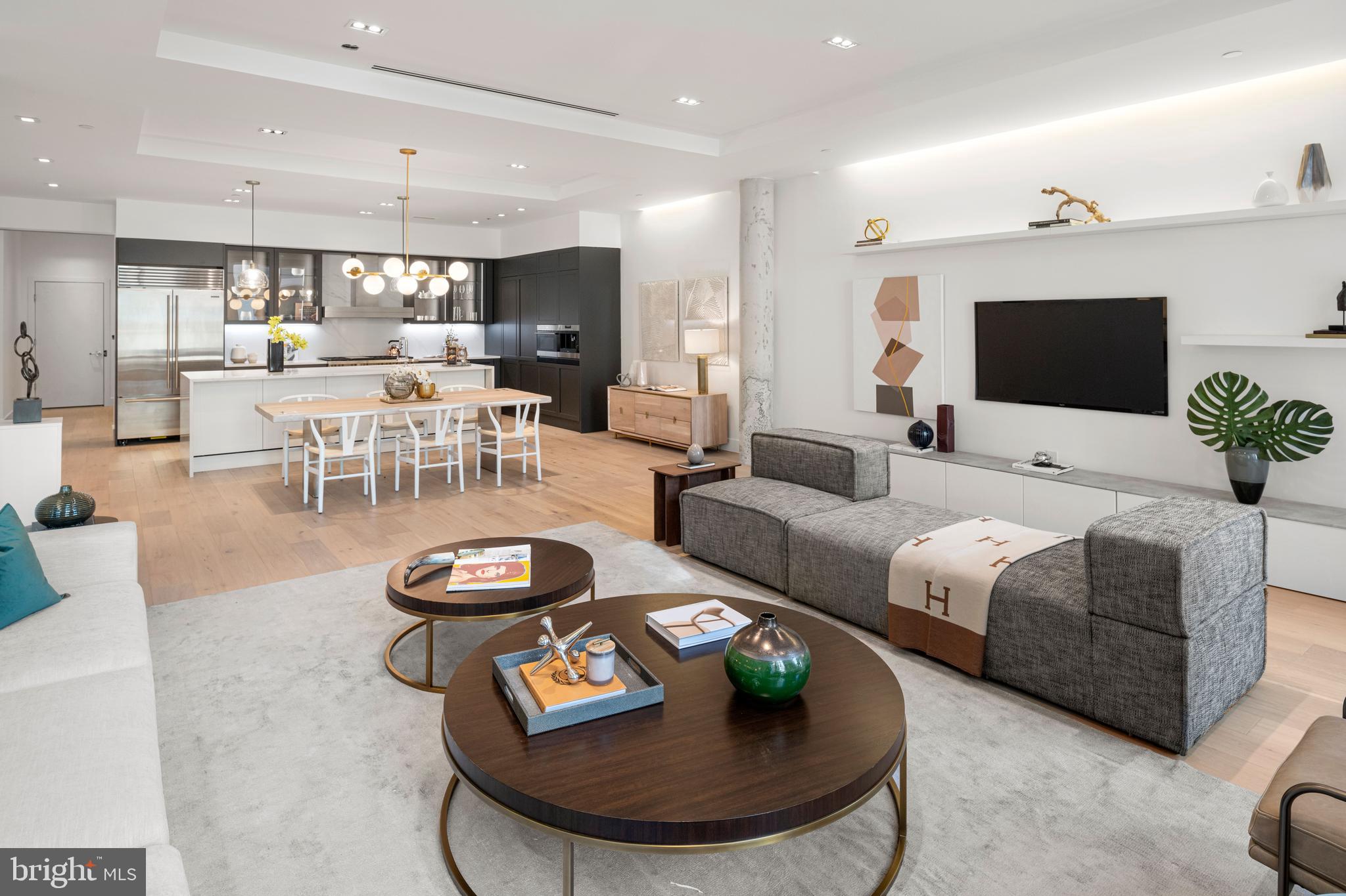 2108 WALNUT STREET Unit: 201
