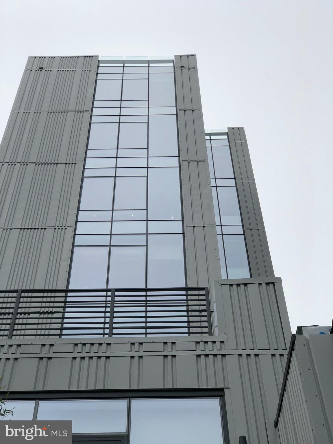 2108 WALNUT STREET Unit: 201