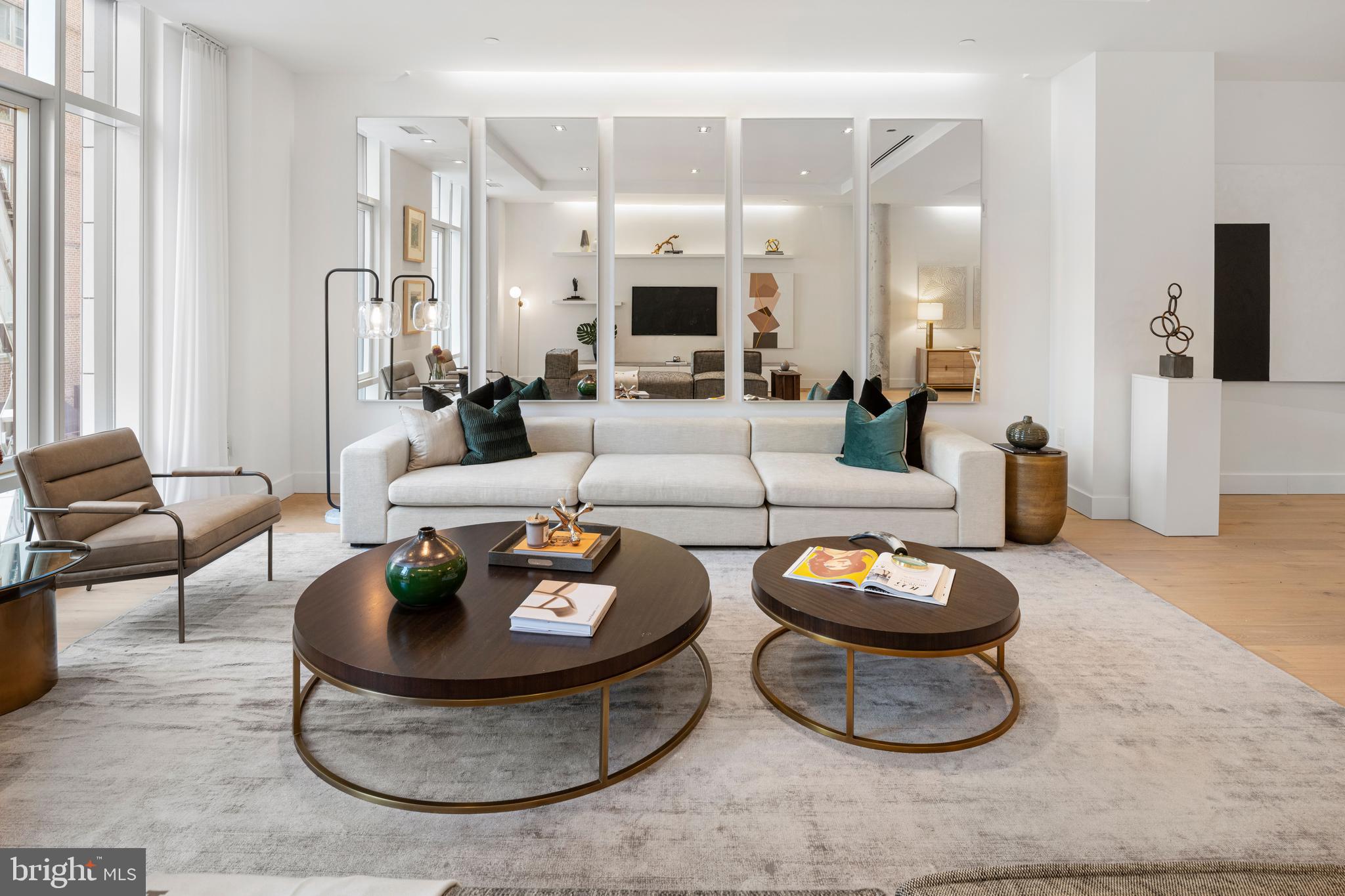 2108 WALNUT STREET Unit: 201