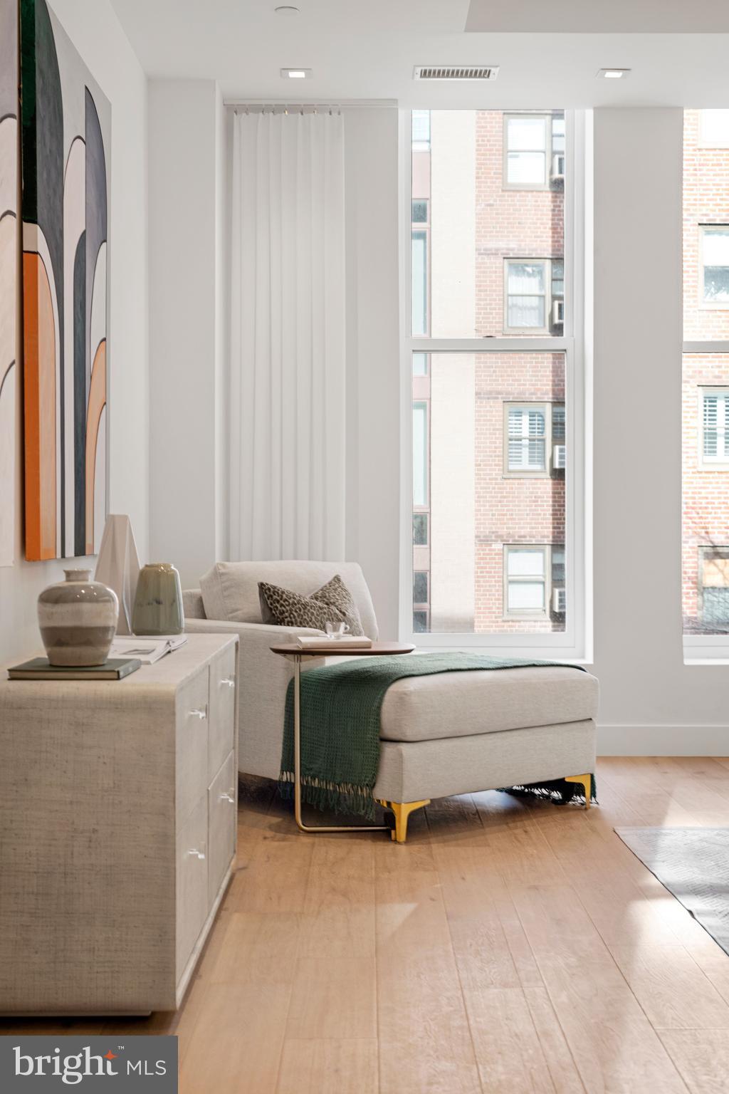 2108 WALNUT STREET Unit: 201