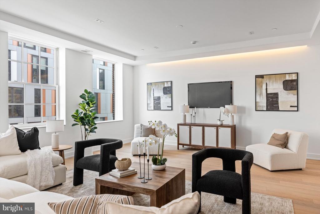 124 N 2ND STREET Unit: 2