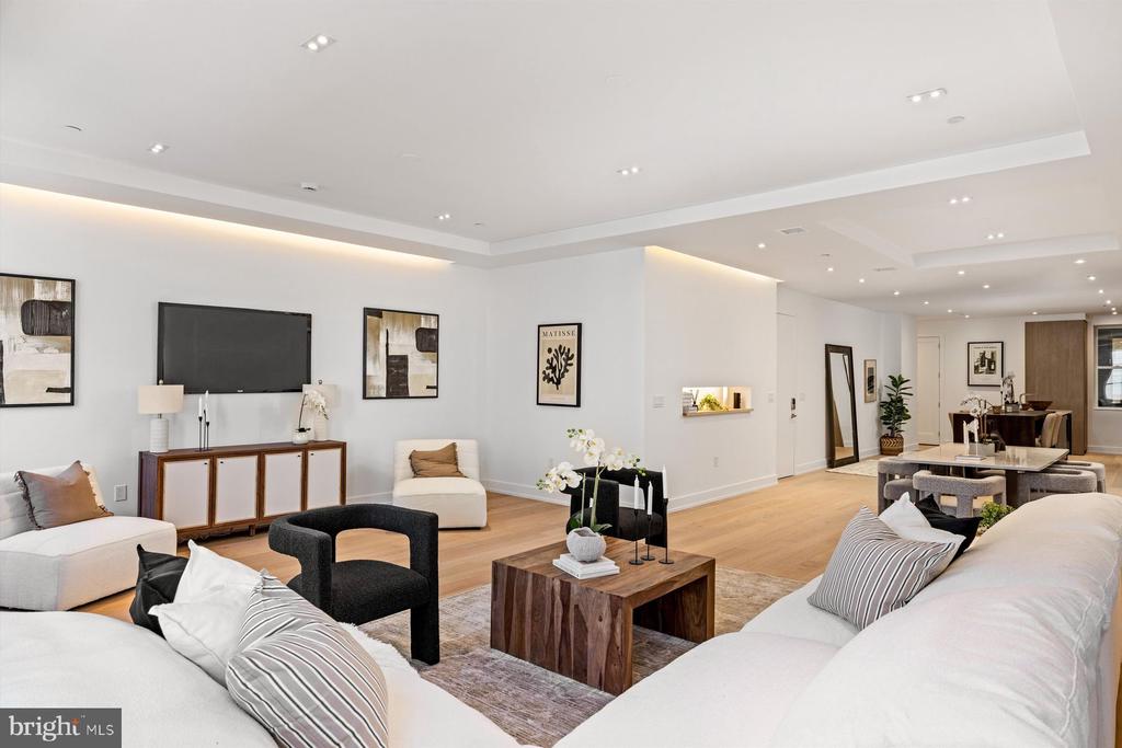 124 N 2ND STREET Unit: 2