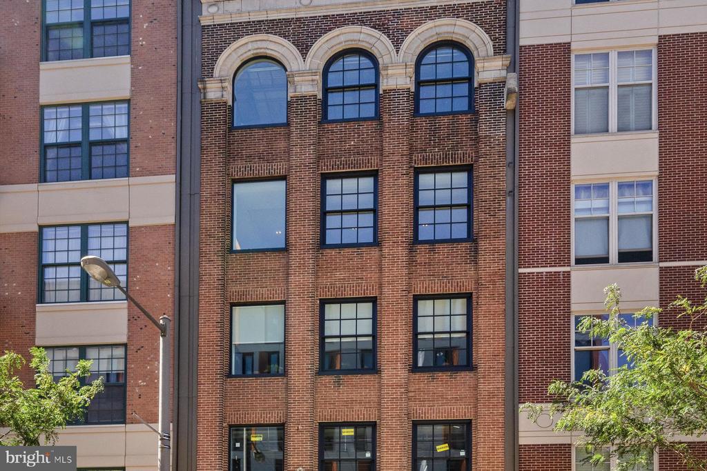 124 N 2ND STREET Unit: 2