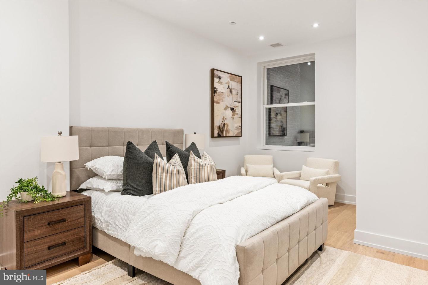 124 N 2ND STREET Unit: 4