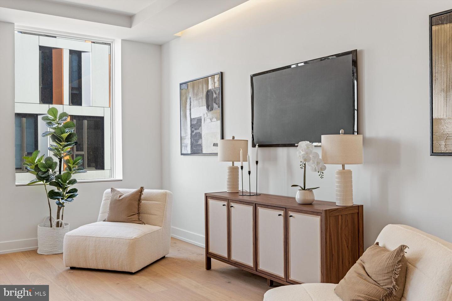 124 N 2ND STREET Unit: 4