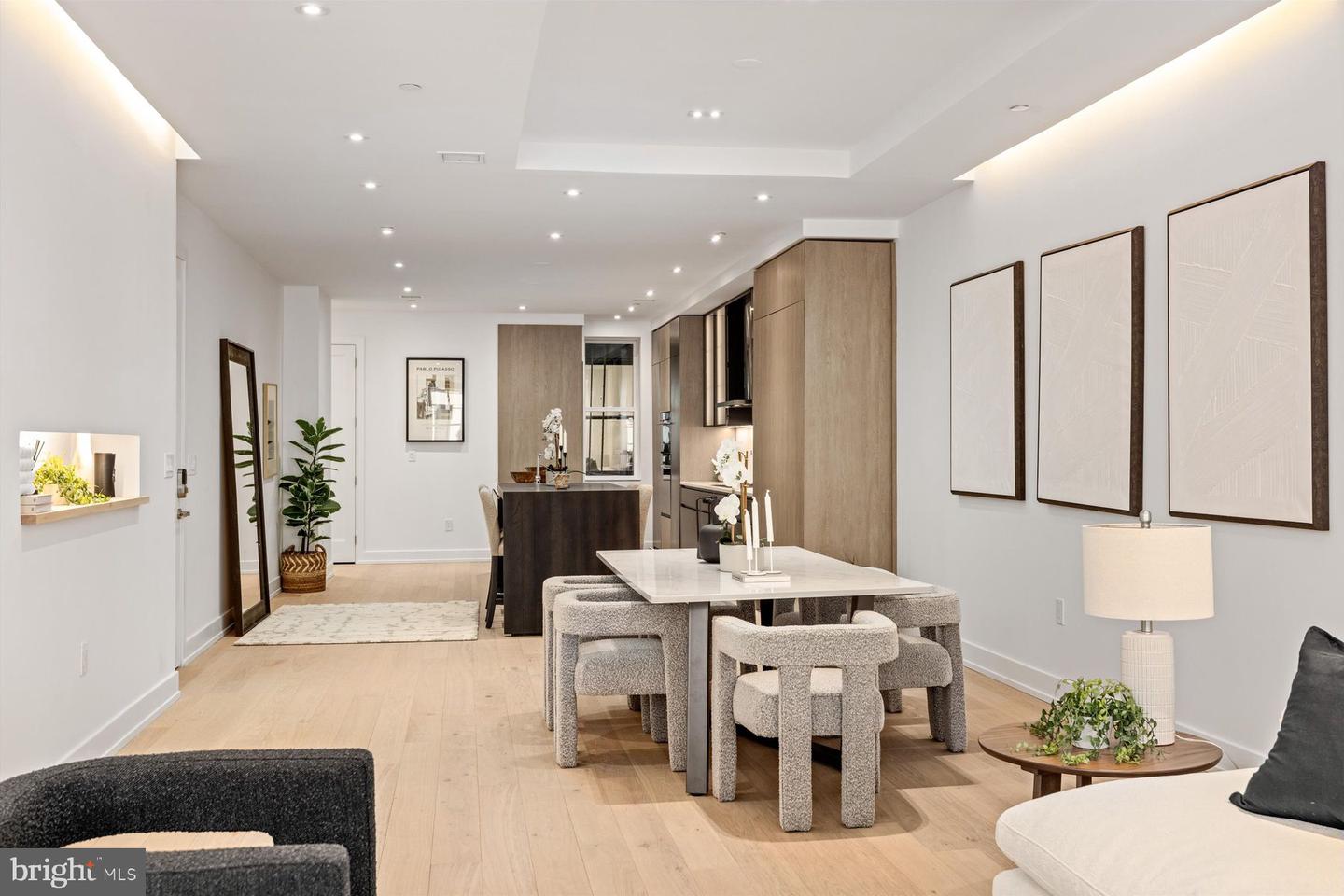 124 N 2ND STREET Unit: 4
