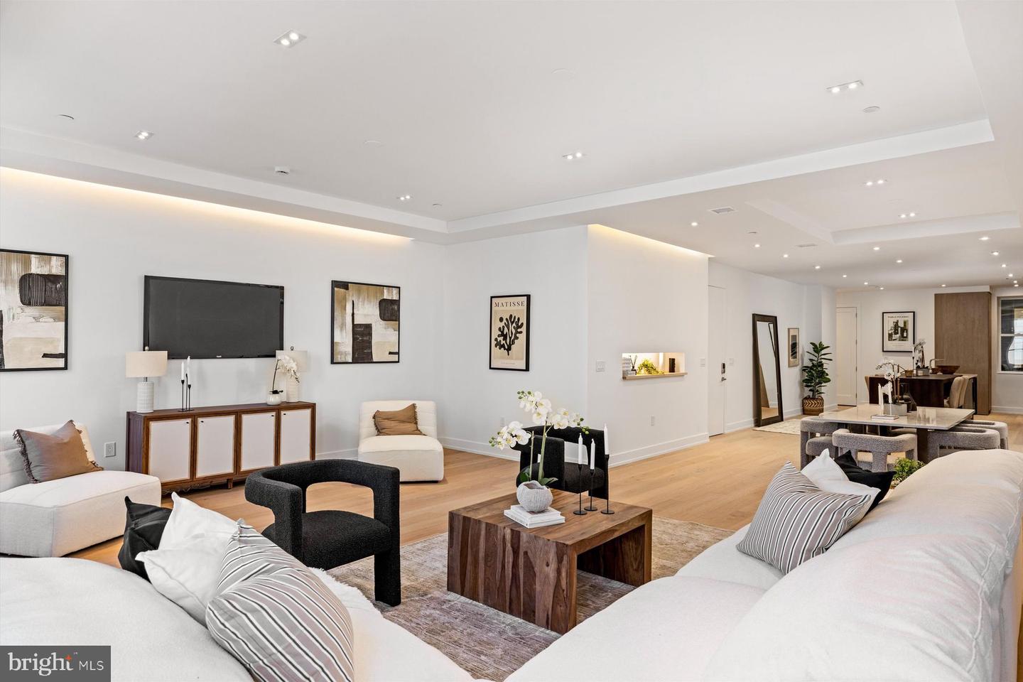 124 N 2ND STREET Unit: 4