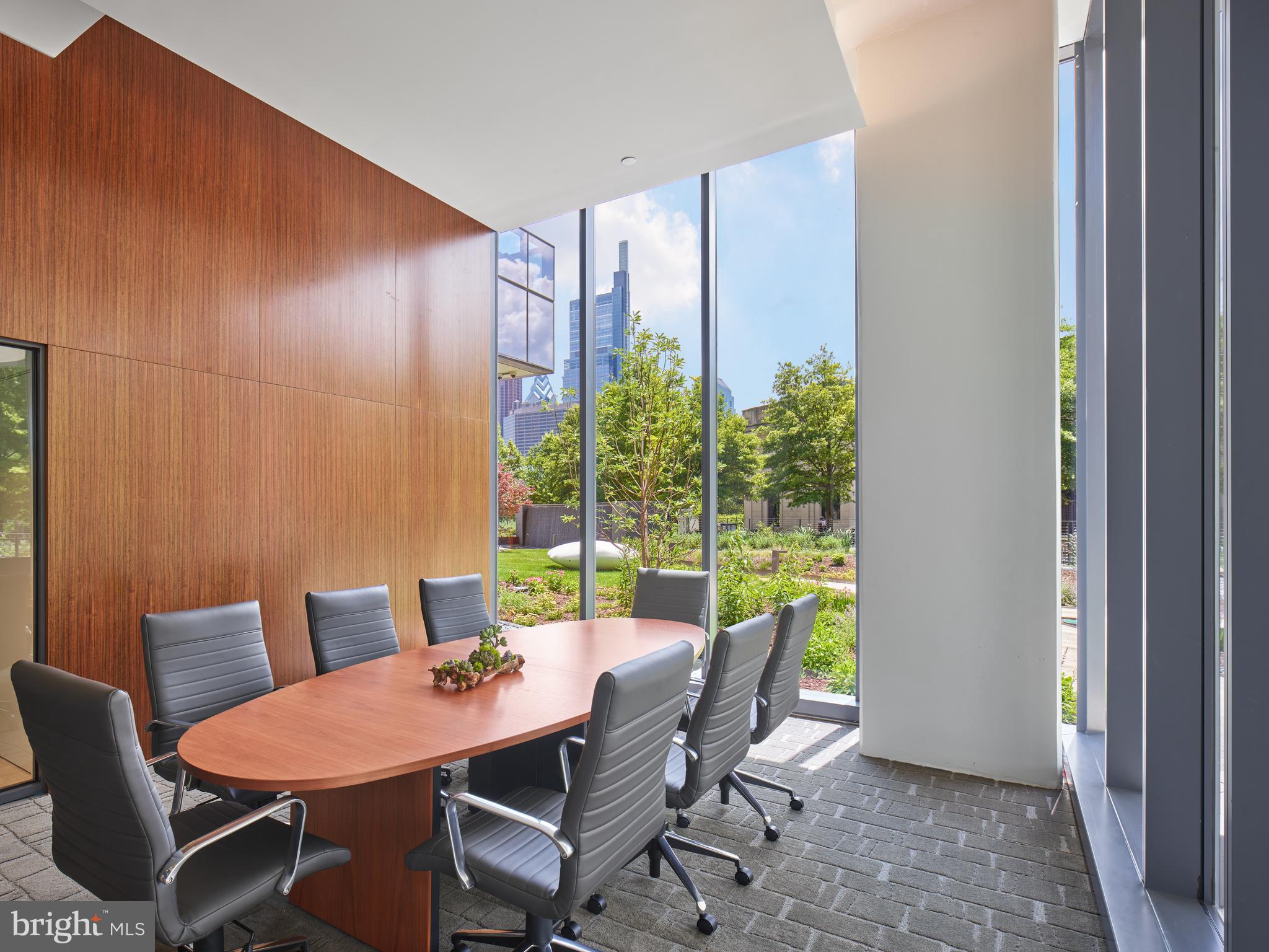 2100 HAMILTON Unit: 3D