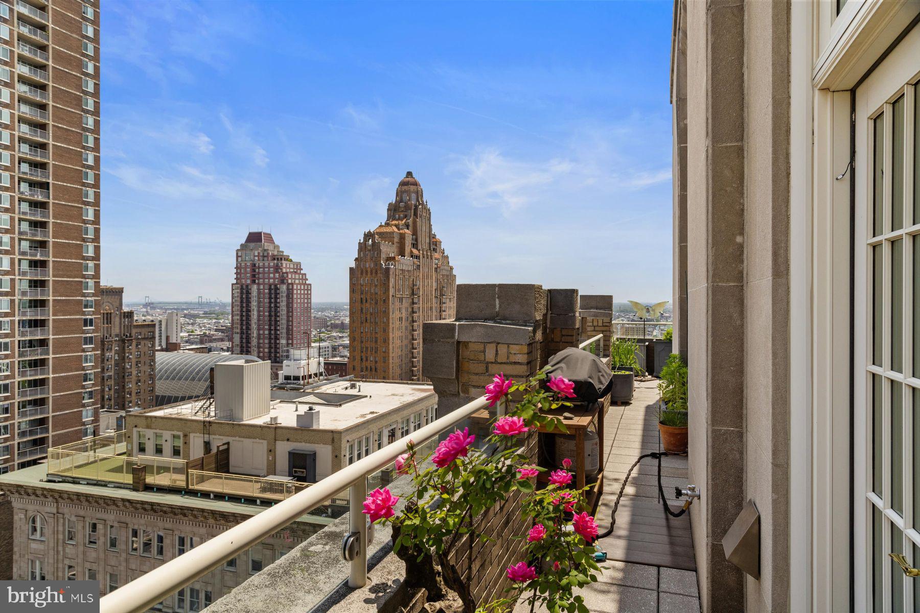 1601 LOCUST STREET Unit: PH1800