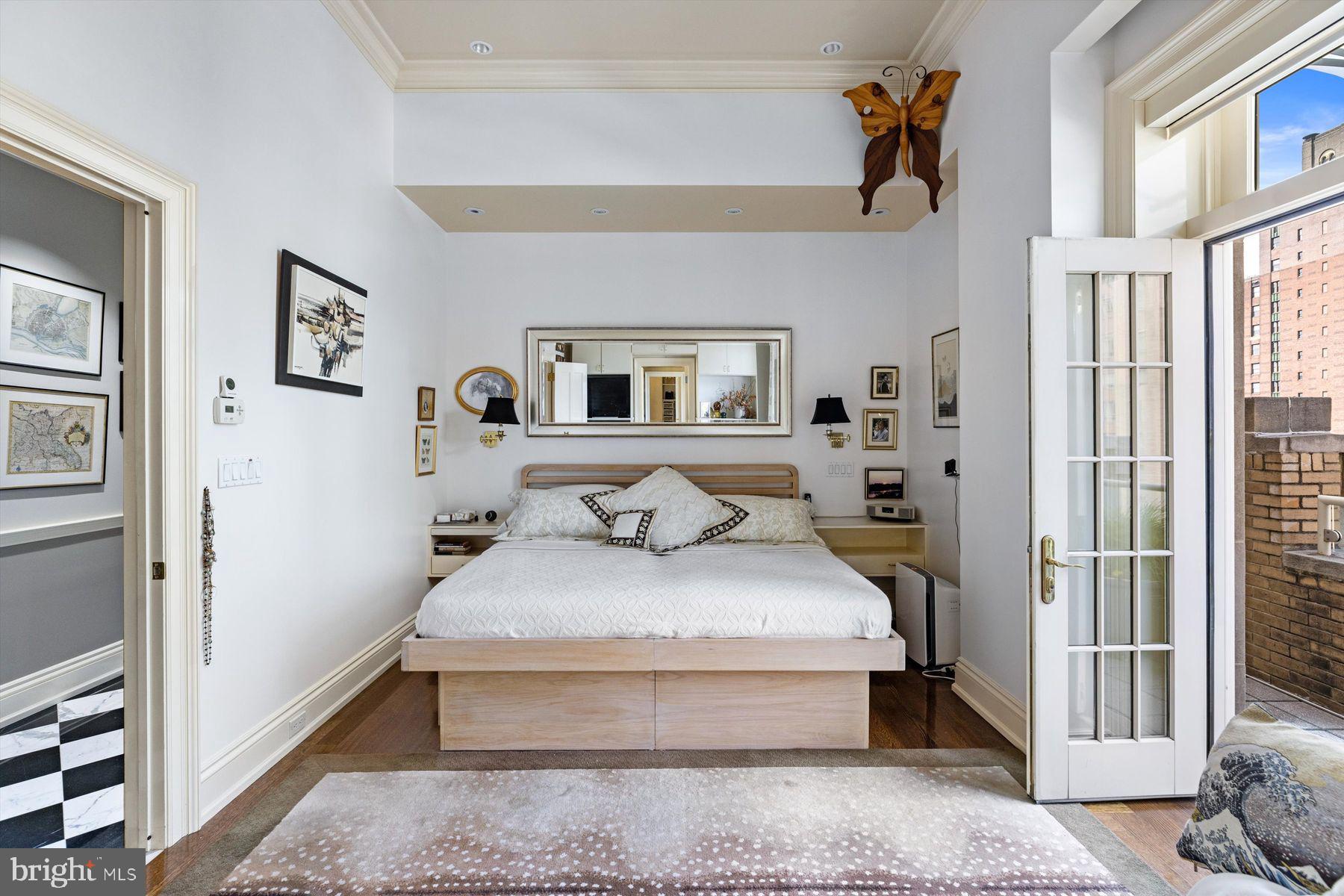 1601 LOCUST STREET Unit: PH1800