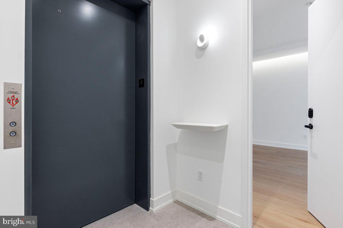 724 CHESTNUT STREET Unit: 301
