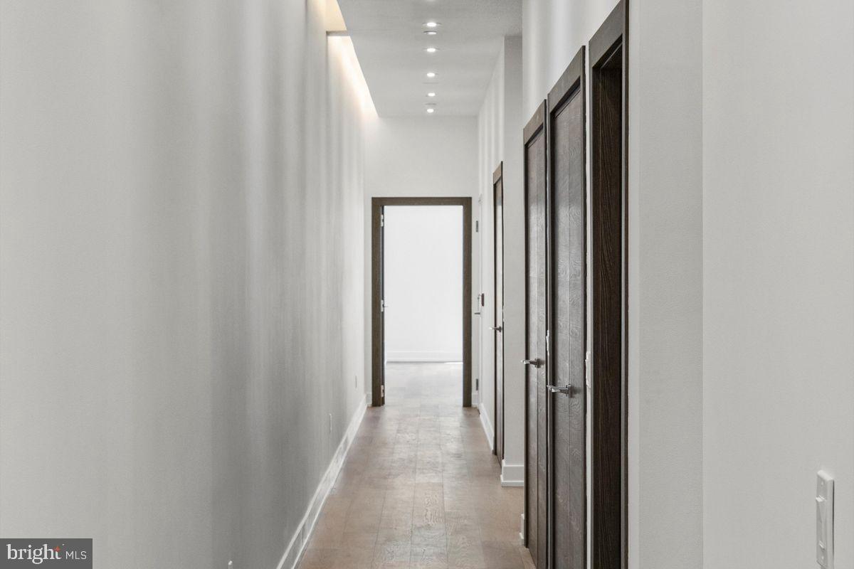 724 CHESTNUT STREET Unit: 301