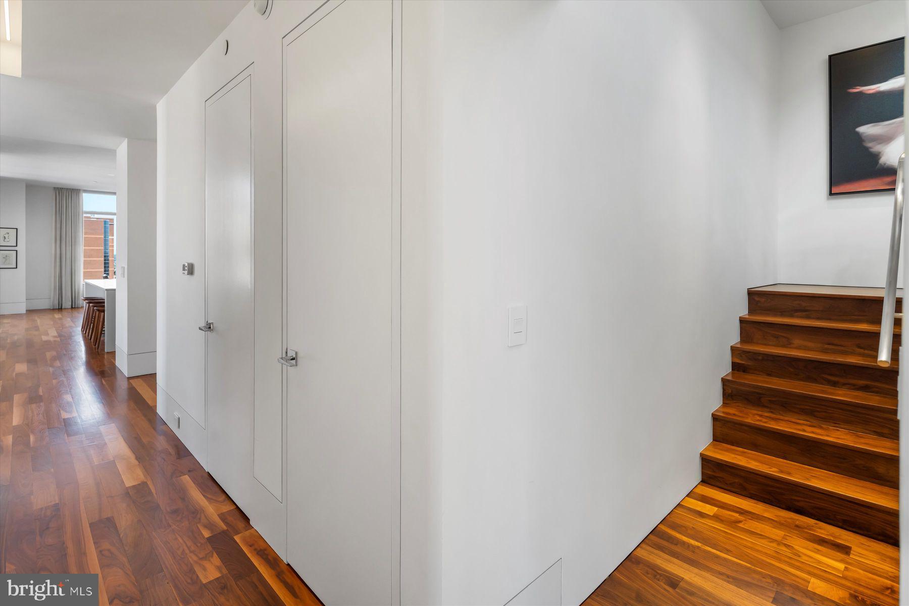 1101 Locust STREET Unit: 11E