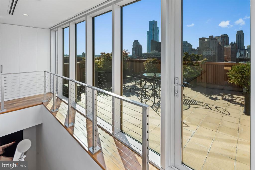 1101 Locust STREET Unit: 11E