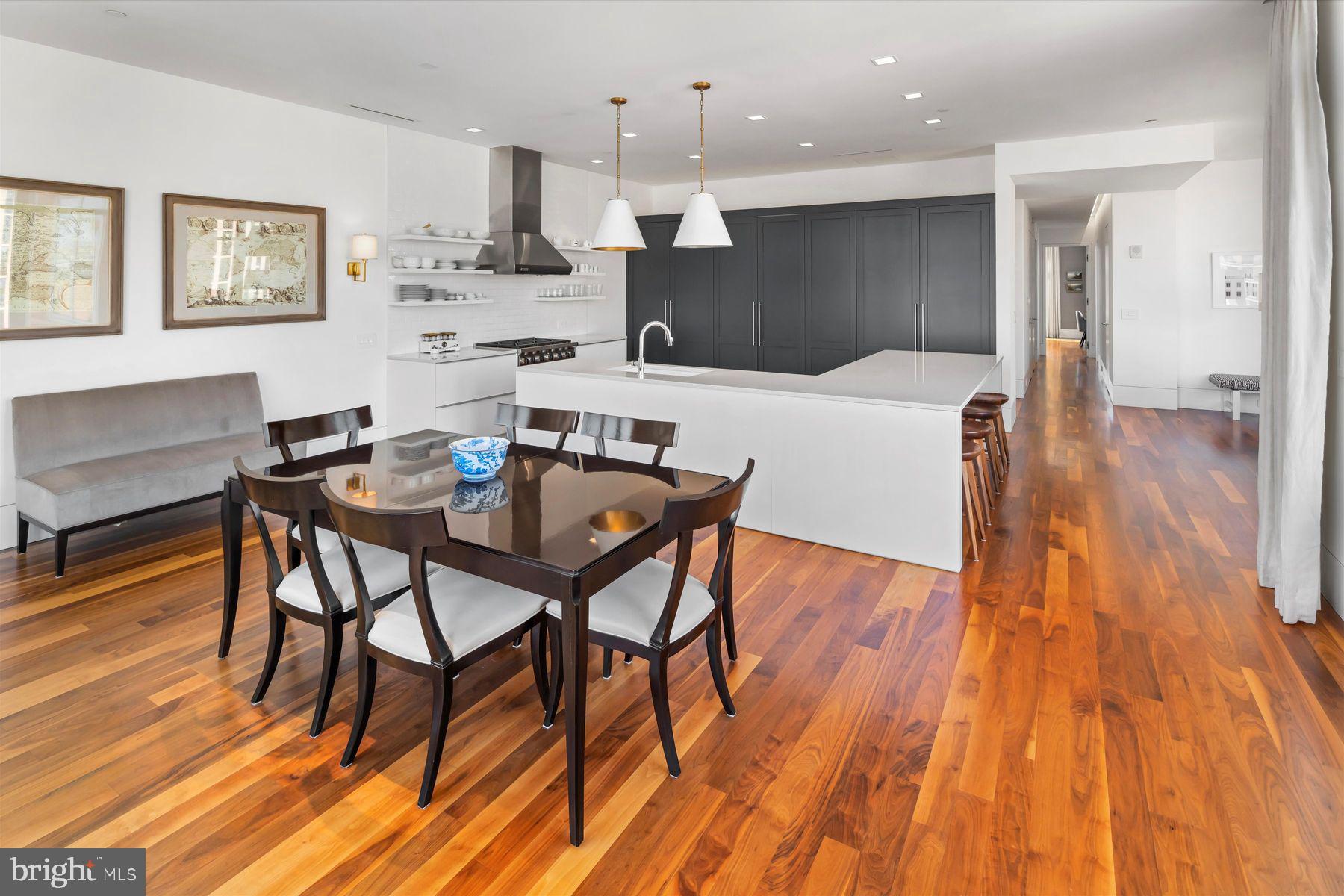 1101 Locust STREET Unit: 11E