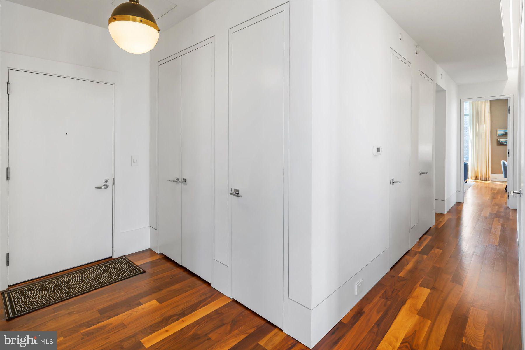 1101 Locust STREET Unit: 11E