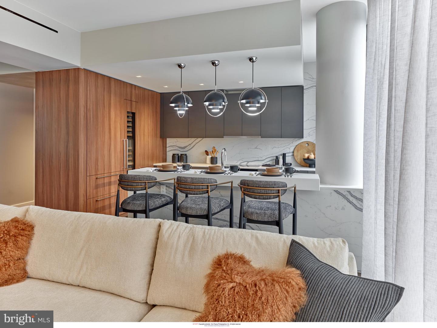 2100 Hamilton St Unit: D4