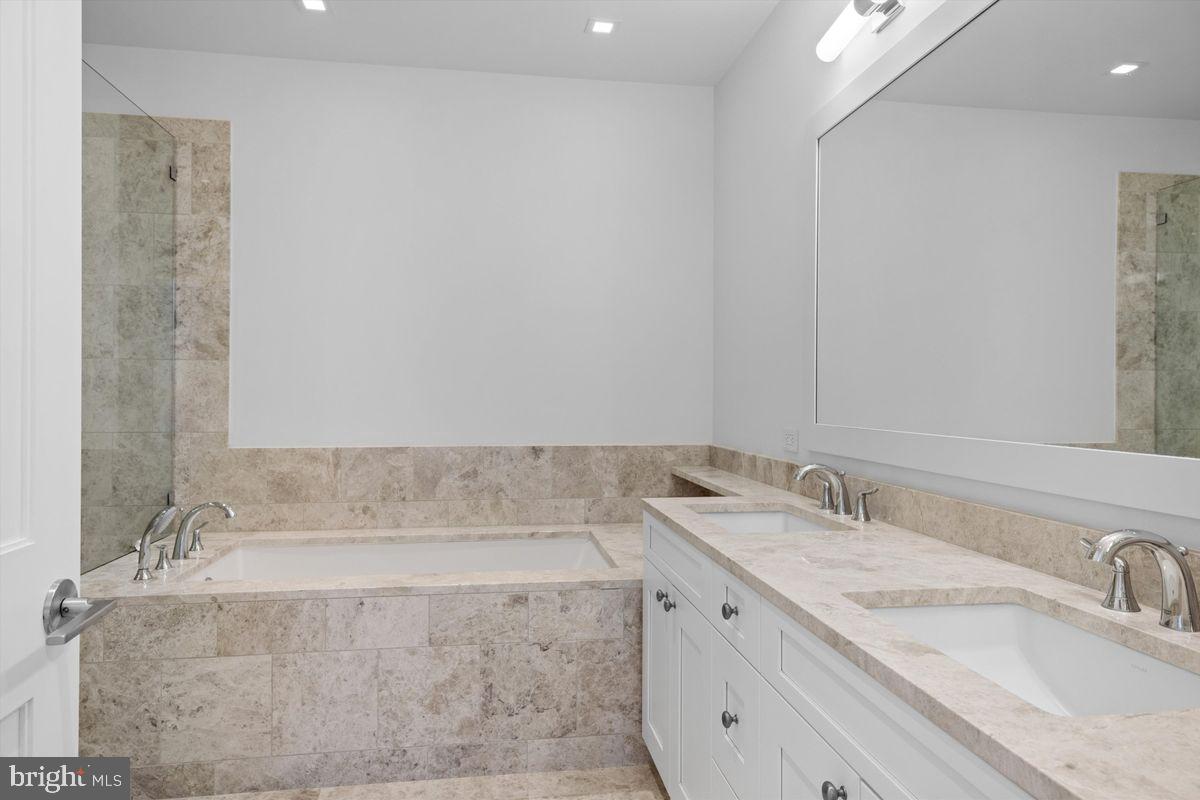 210-20 S 25th Street St Unit: 1405