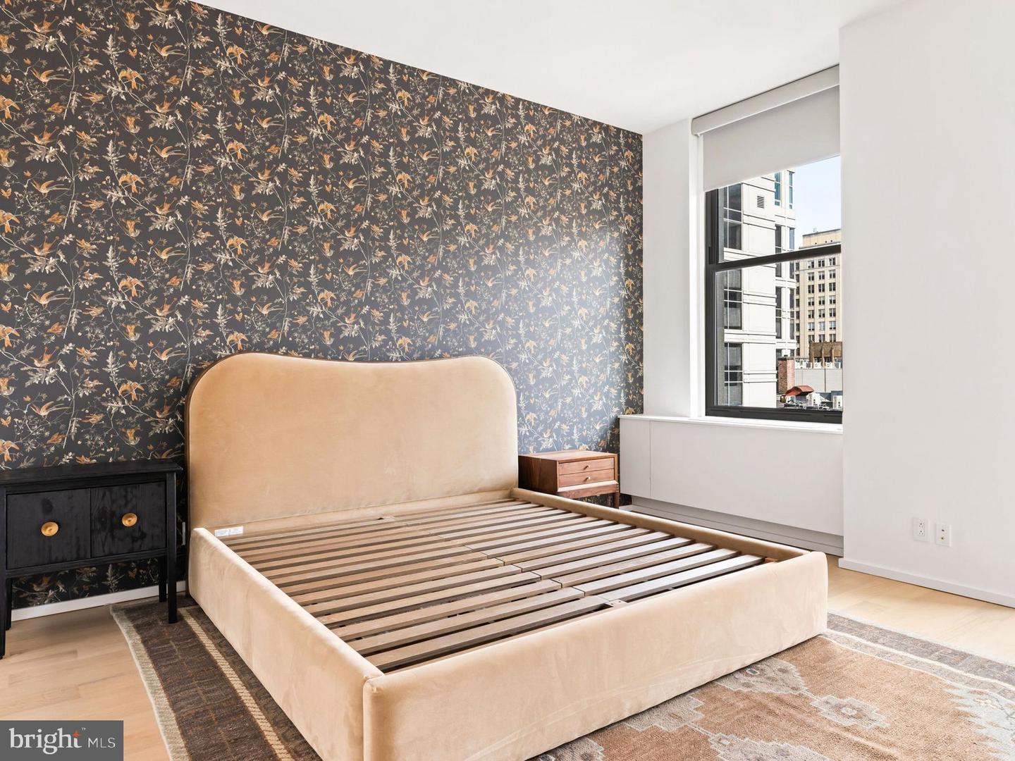 210 W. Washington Sq #4ne