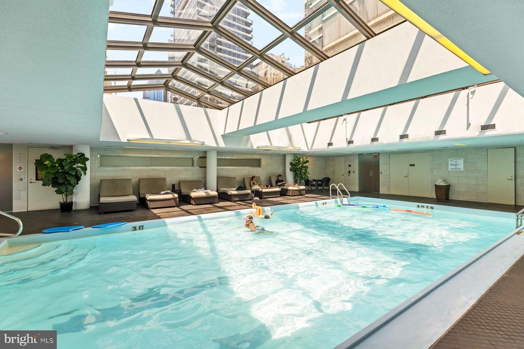 202-10 W. Rittenhouse Square #1007