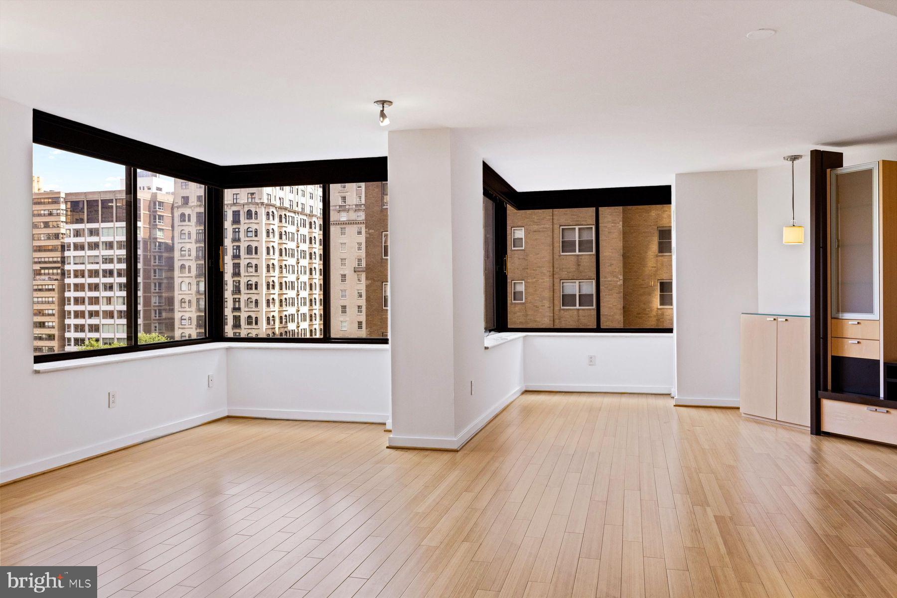202-10 W. Rittenhouse Square #1007