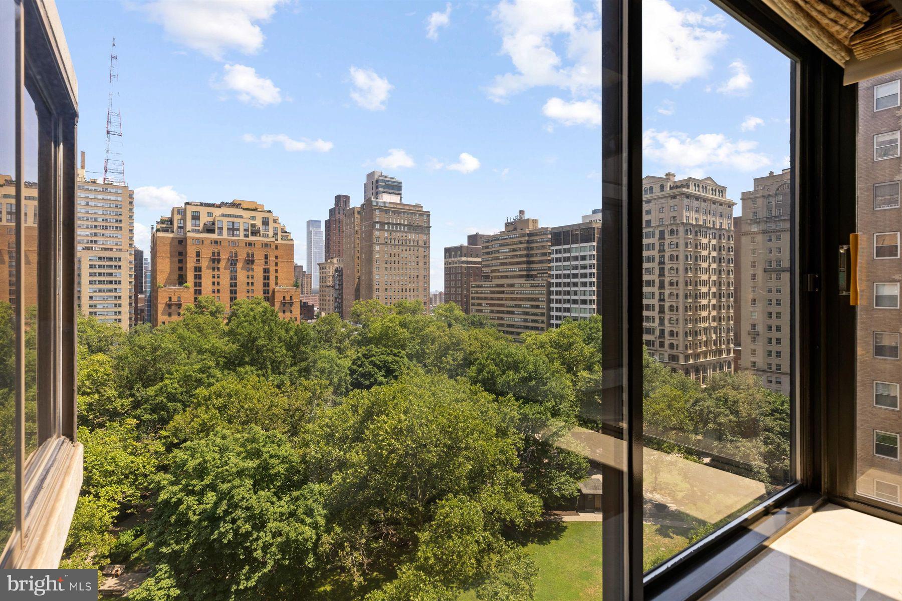 202-10 W. Rittenhouse Square #1007