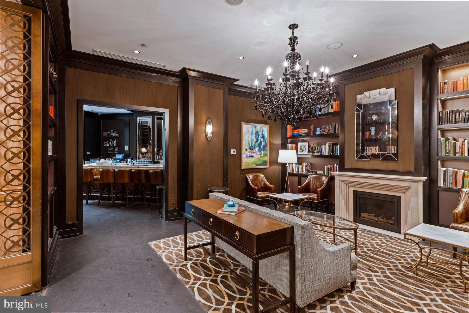 202-10 W. Rittenhouse Square #1007