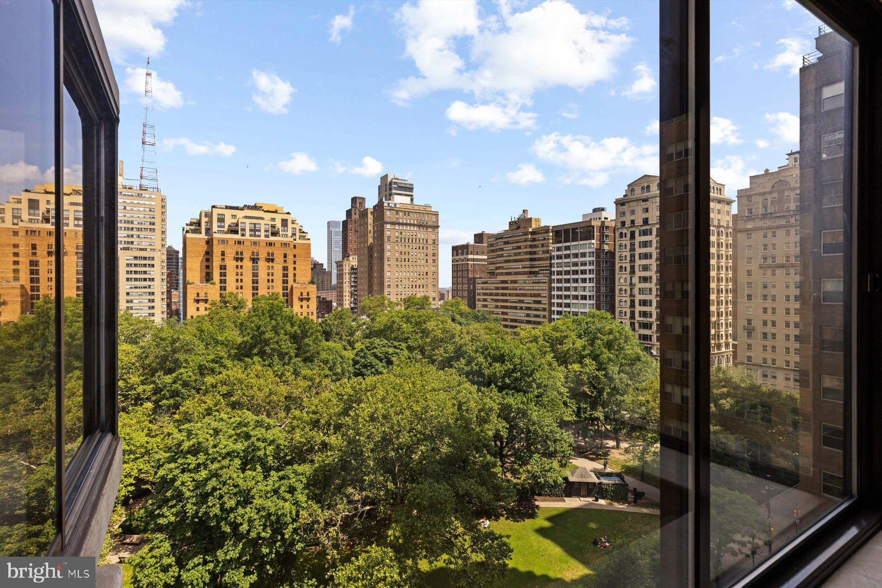 202-10 W. Rittenhouse Square #1007