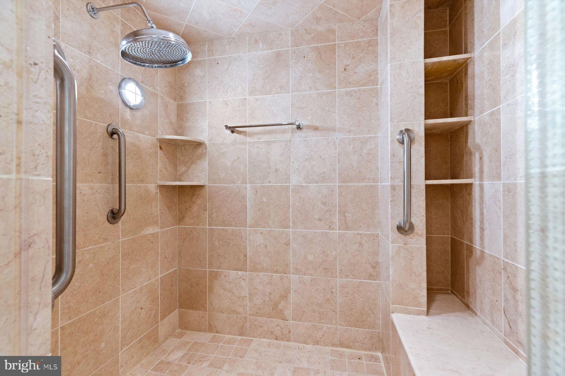 202-10 W. Rittenhouse Square #1007