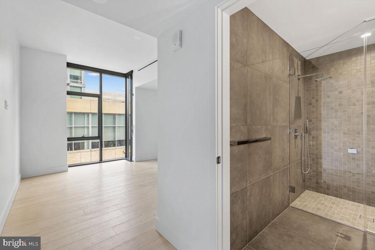 2100 Hamilton Street #3b