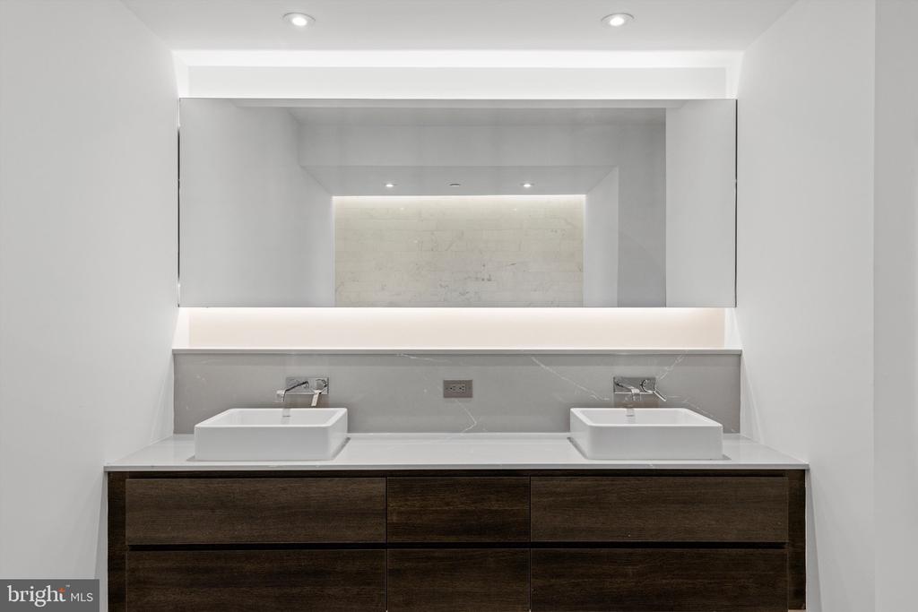 724 CHESTNUT ST #PENTHOUSE