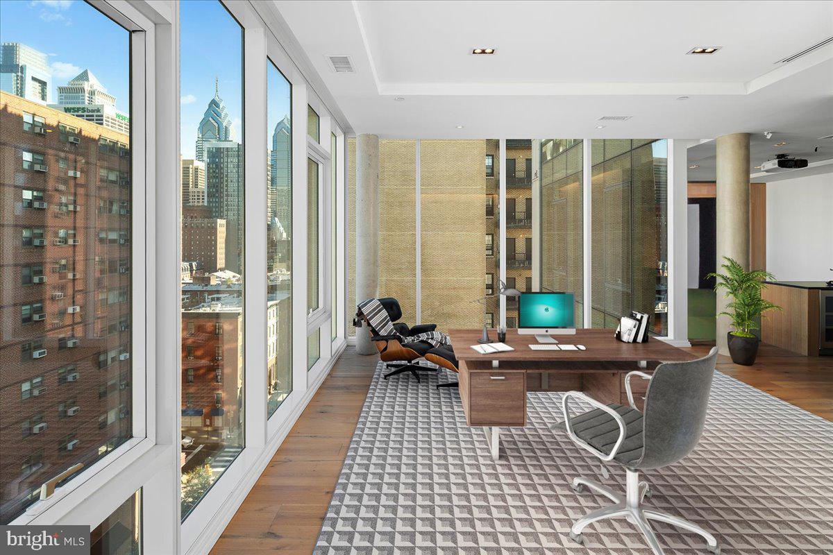 2108-10 WALNUT ST #PH