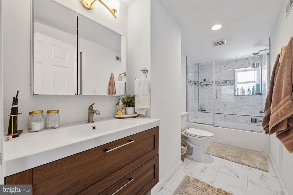 744 S 19TH STREET
