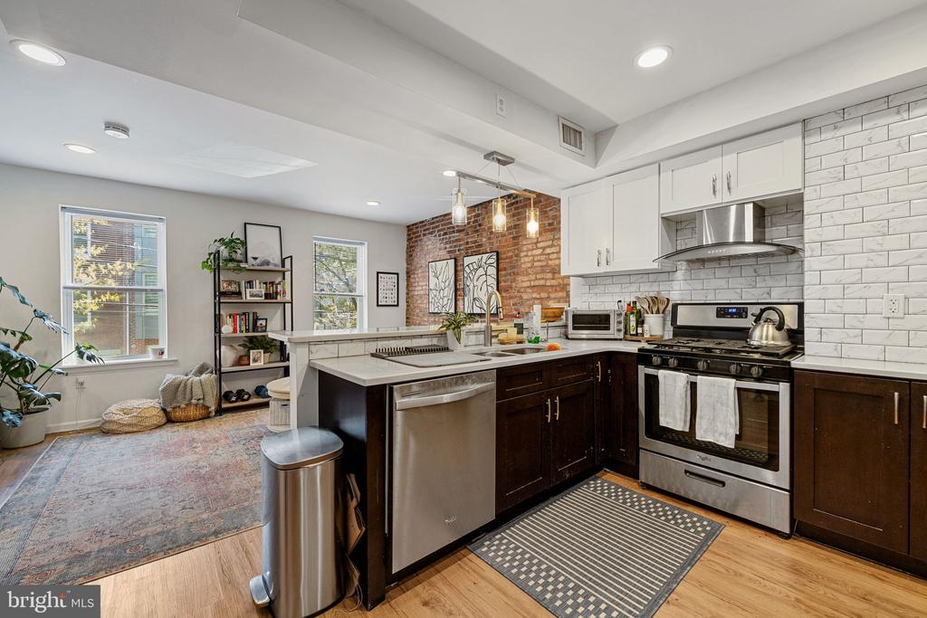 744 S 19TH STREET