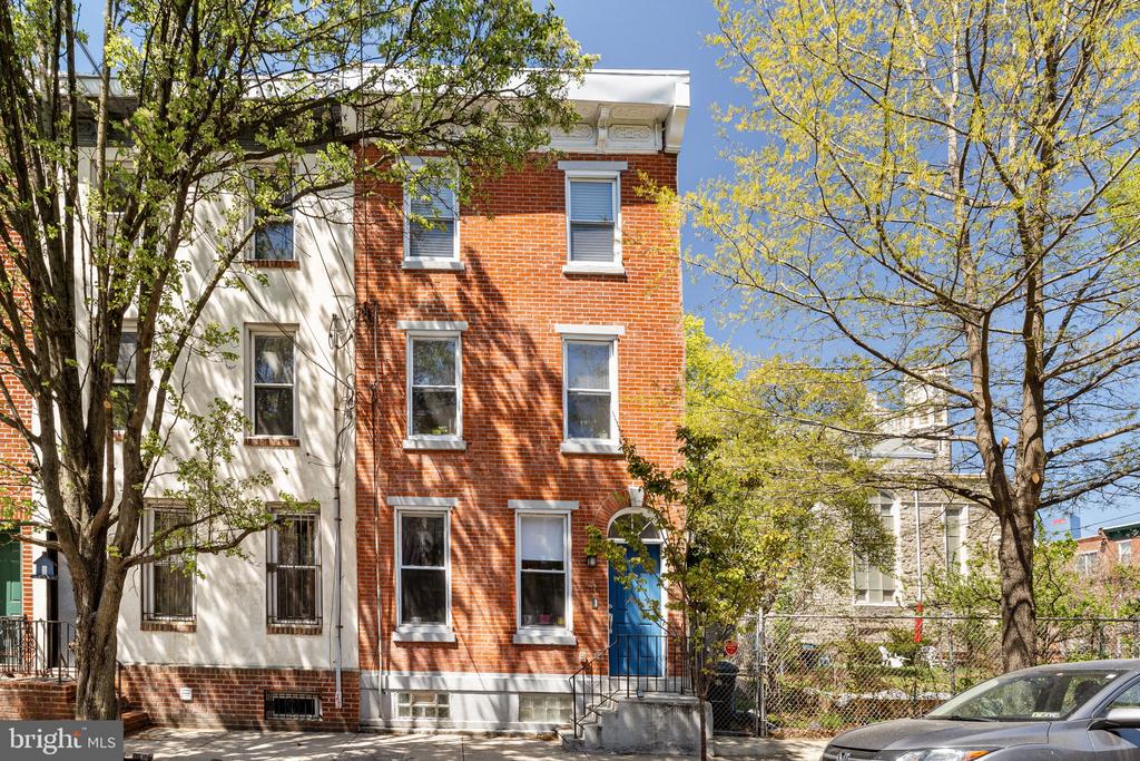 744 S 19TH STREET
