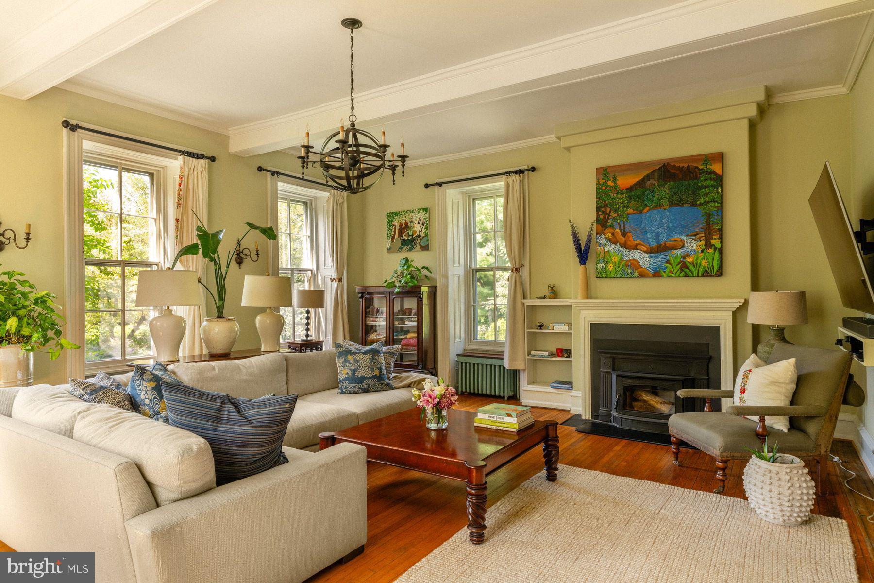 400 EAST EVERGREEN AVENUE