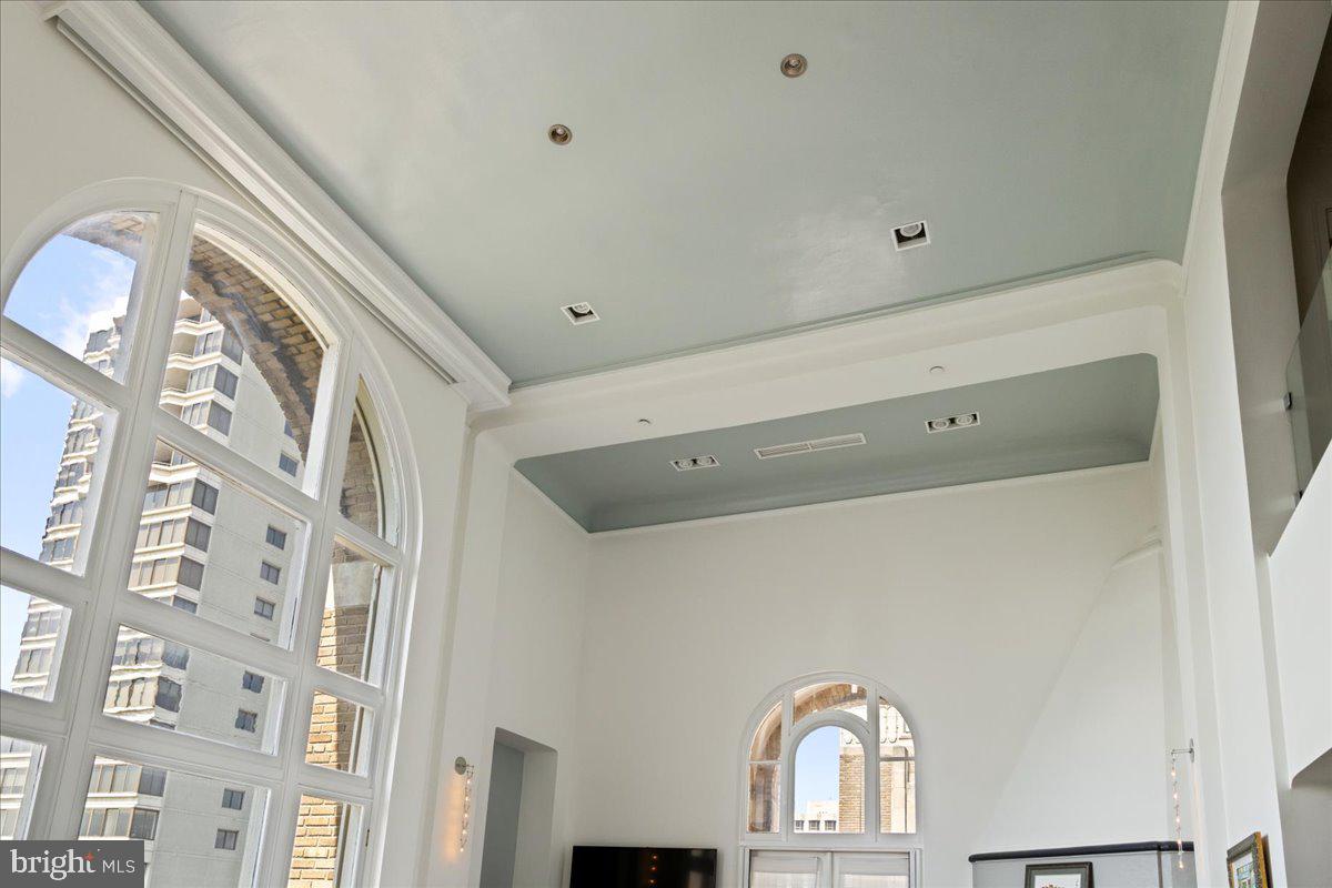 1901 WALNUT STREET 19D & 20D
