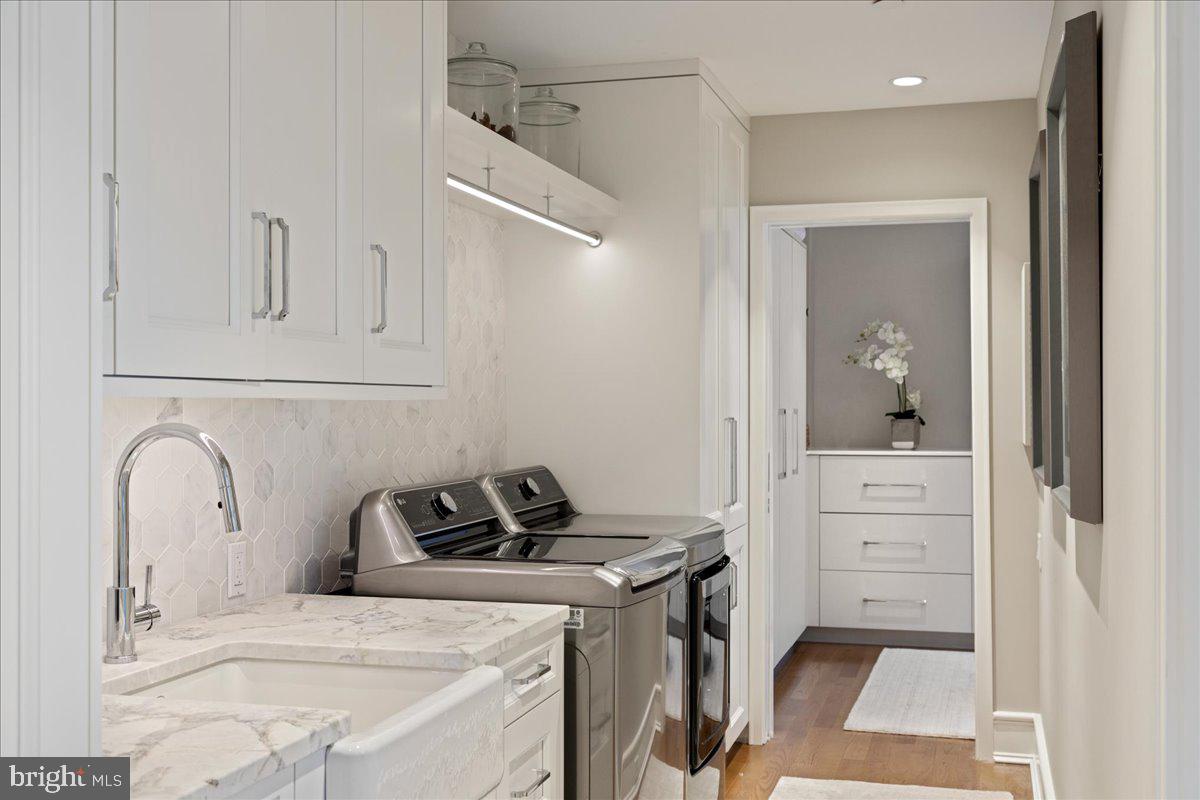 1901 WALNUT STREET 19D & 20D