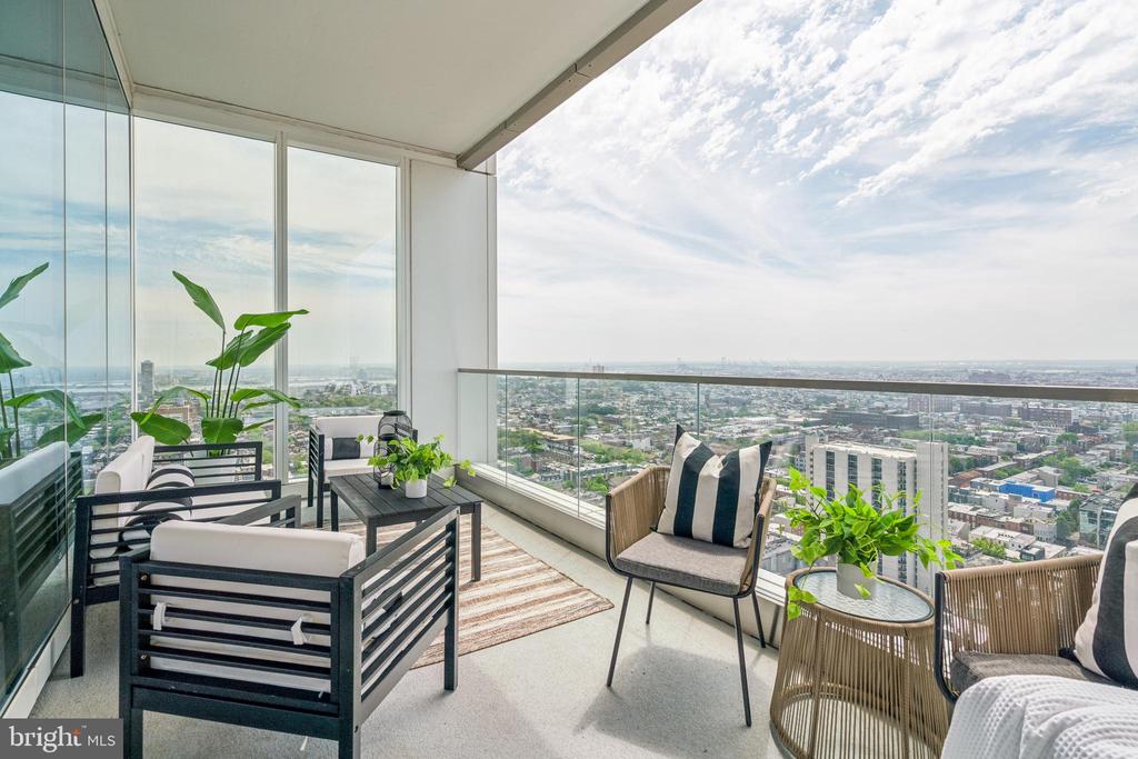 301 S BROAD 2502