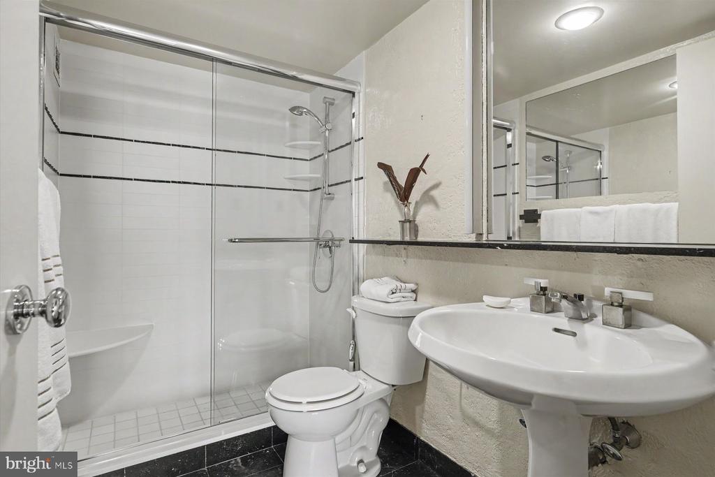 224 W RITTENHOUSE SQUARE Unit: 1410