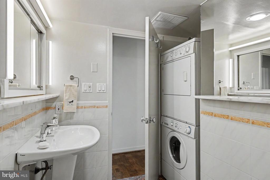 224 W RITTENHOUSE SQUARE Unit: 1410