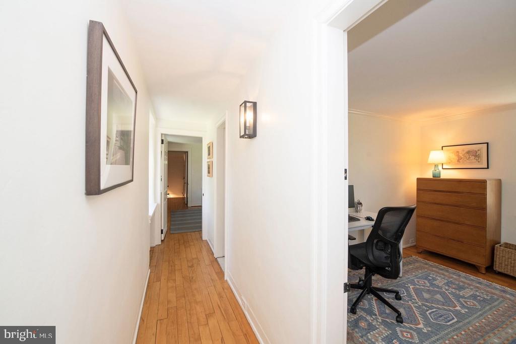 8830 TOWANDA STREET/ AKA 505 W.CHESTNUT HILL AVENUE