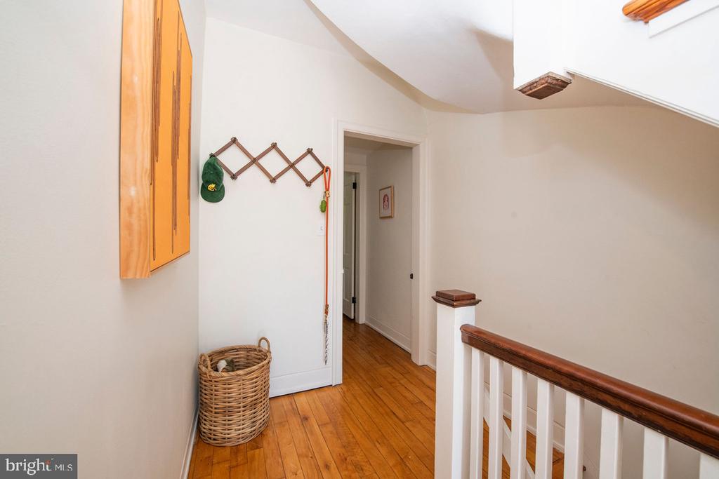 8830 TOWANDA STREET/ AKA 505 W.CHESTNUT HILL AVENUE