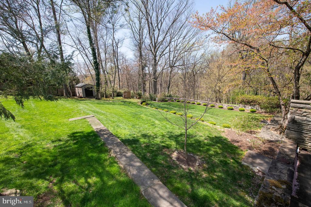 8830 TOWANDA STREET/ AKA 505 W.CHESTNUT HILL AVENUE