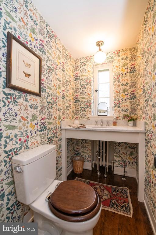 8830 TOWANDA STREET/ AKA 505 W.CHESTNUT HILL AVENUE