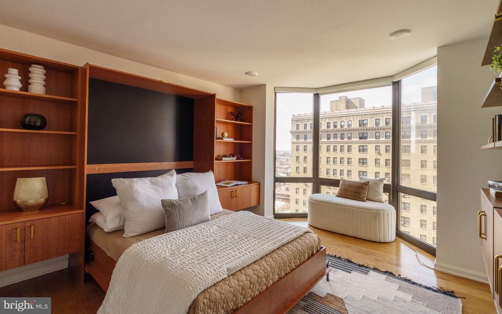 2018-32 WALNUT STREET Unit: 16GH