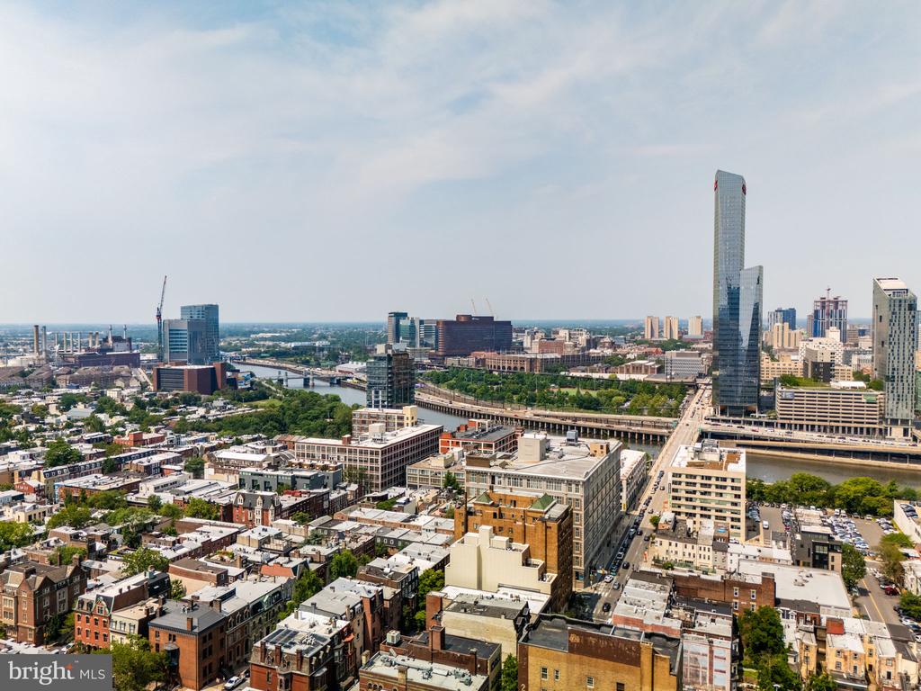 2018-32 WALNUT STREET Unit: 16GH
