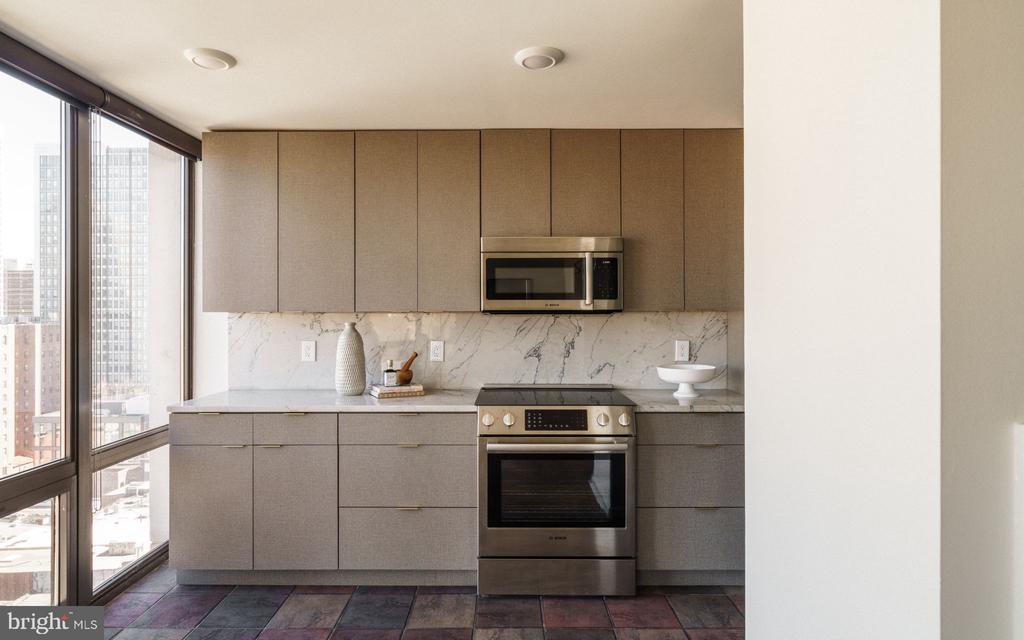 2018-32 WALNUT STREET Unit: 16GH