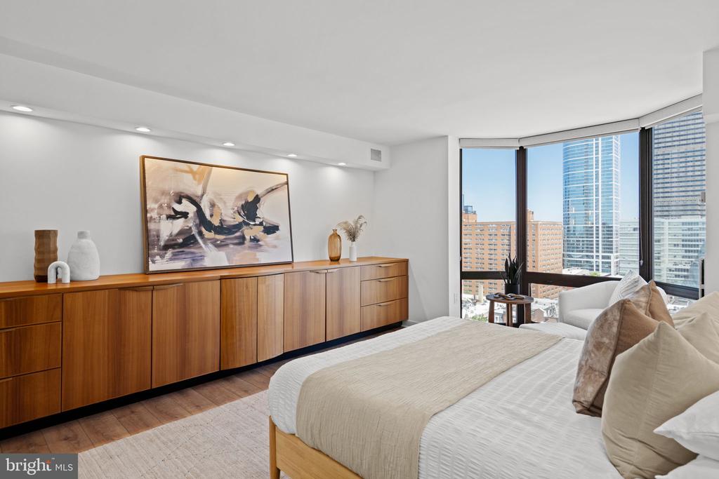 2018-32 WALNUT STREET Unit: 16GH