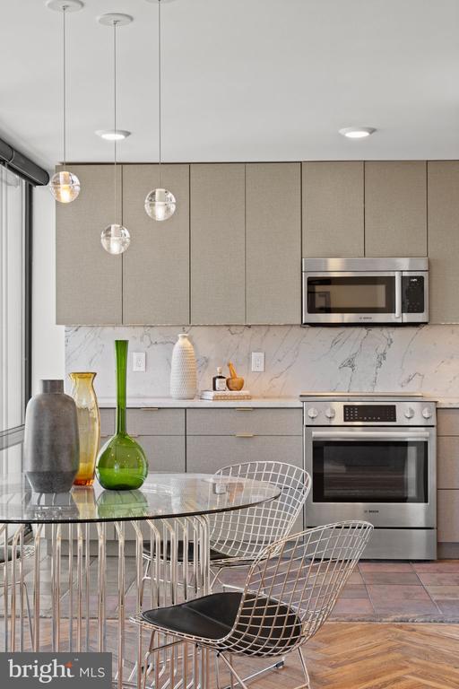 2018-32 WALNUT STREET Unit: 16GH